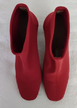 Botines de licra elásticos. Talla: 38