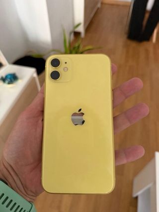 iPhone 11 128 GB Giallo