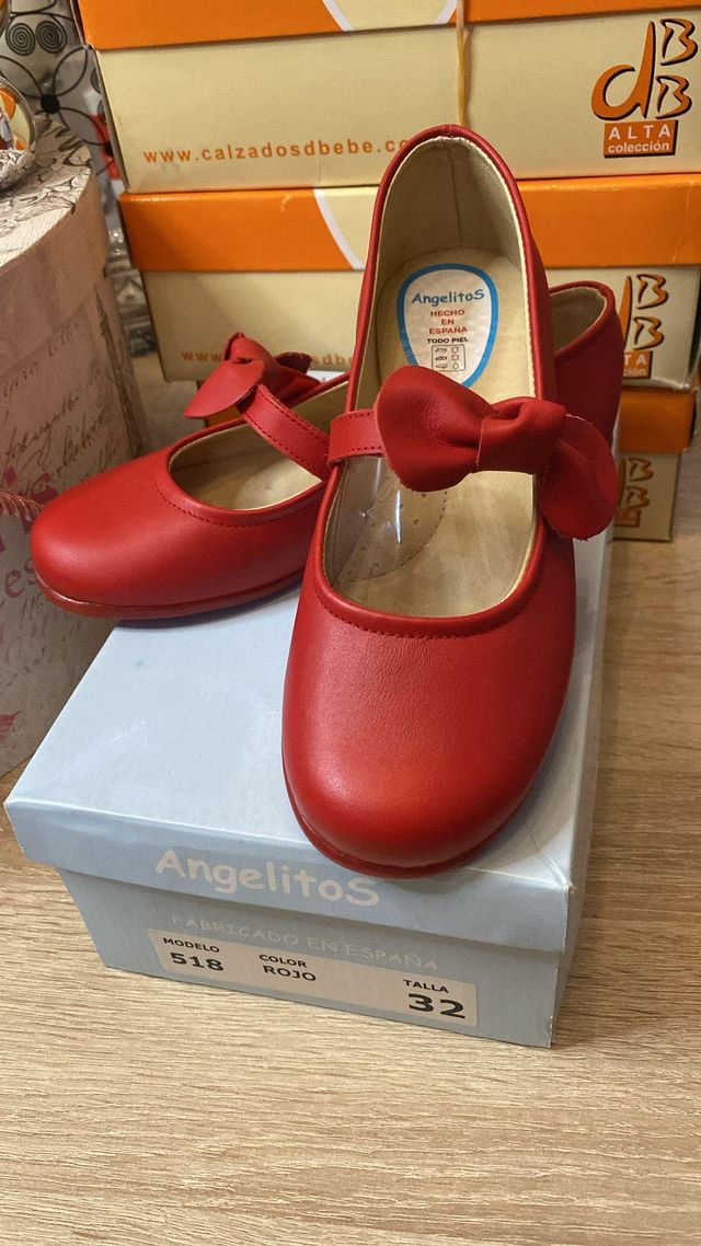 zapatos con Elegancia,estilo y comodidad para niña