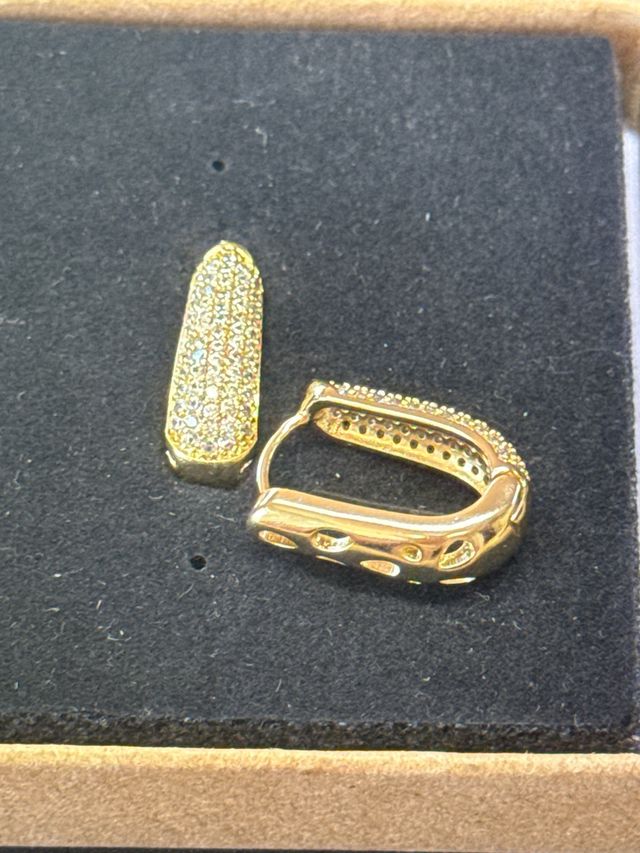 Aretes Laminados 14k con Circonias