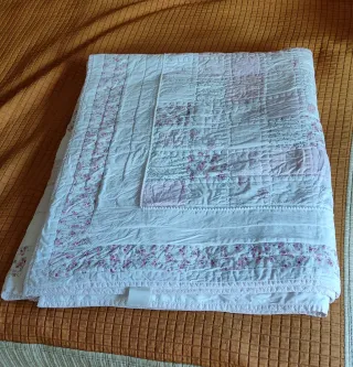 Colcha Zara Home 