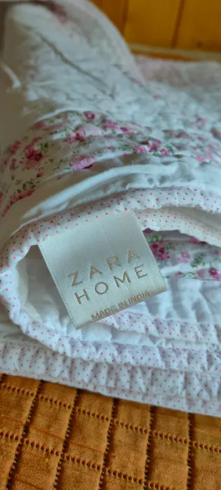 Colcha Zara Home 