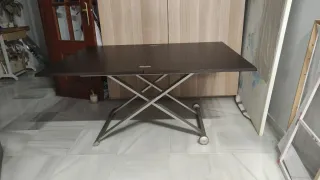 Mesa extensible y elevable