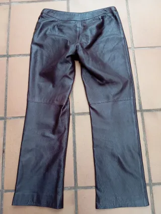 Pantalón de cuero marrón