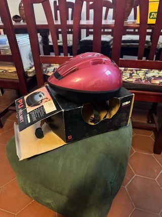 Casco de bici rosa
