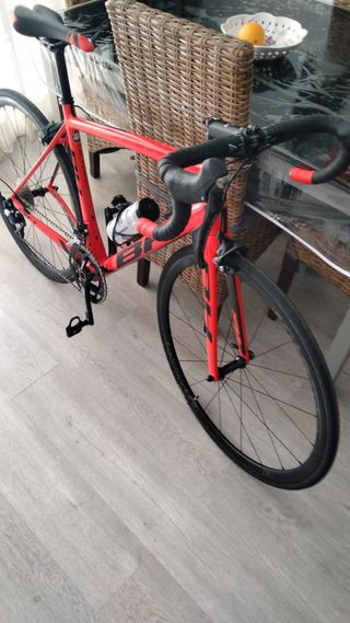 Bicicleta de carretera BH ultraligth