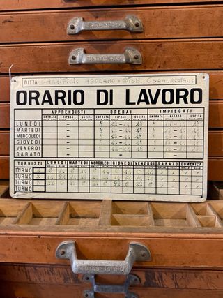 Targa vintage “Orario di lavoro” in lamierino serigrafato anni ’50-’60