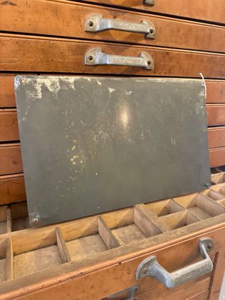 Targa vintage “Orario di lavoro” in lamierino serigrafato anni ’50-’60