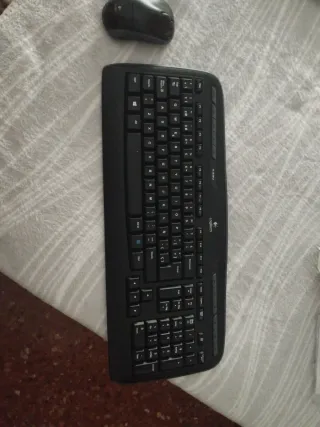 Teclado y Ratón Inalámbrico Logitech Negro