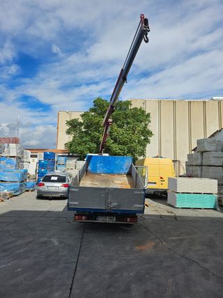 Nissan Cabstar 2012