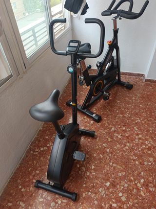 2 Bicicletas Fijas Darwin Evo 30 y Domyos Decathlo