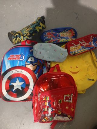 Mochila infantil Capitán América y Spiderman