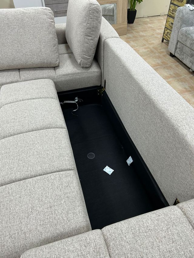 Sofá chaise longue beige cama + arcón