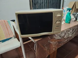 Microondas Moulinex Beige