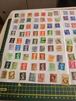 126 Sellos Ingleses Reina Isabel II