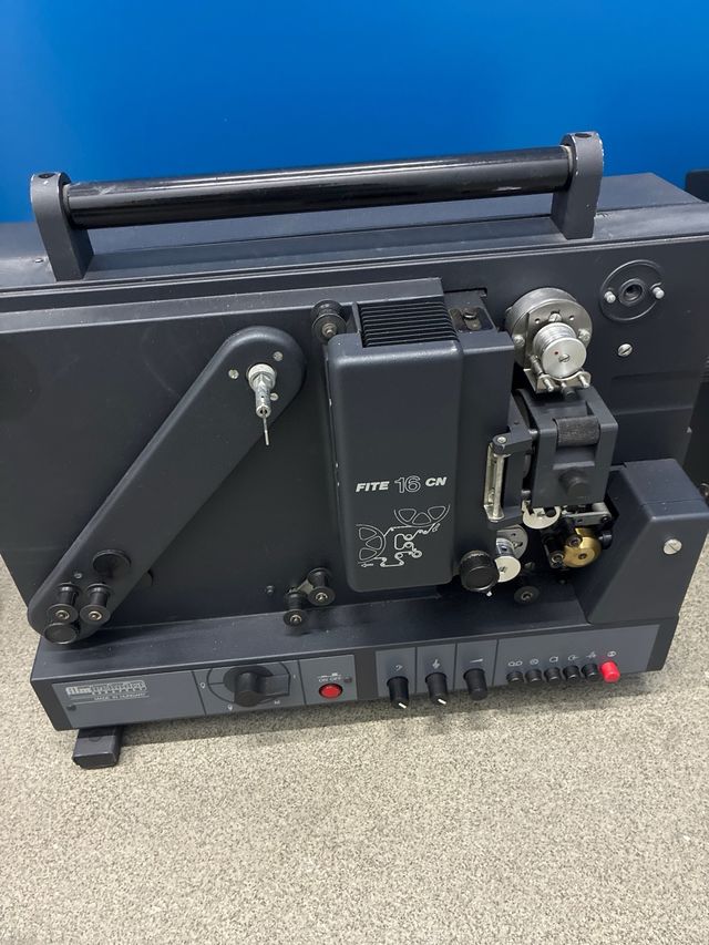 Proyector 16mm FITE CN Gris