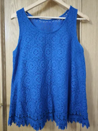 Blusa de encaje azul.Para talla L /XL