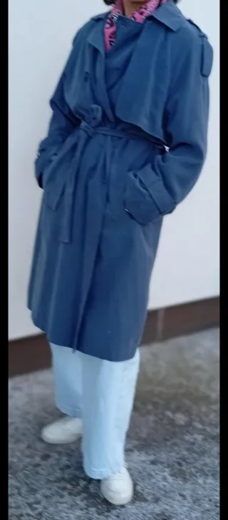 Gabardina azul Zara