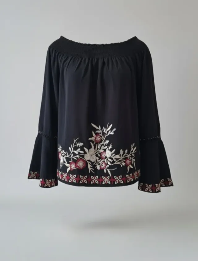 Camiseta manga larga bordada