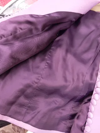 Pilar Prieto Traje Ceremonia Lila