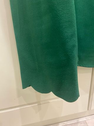 Camisa verde escotada