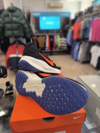 Nike Revolution 7 WIDE Zapatillas Talla 45