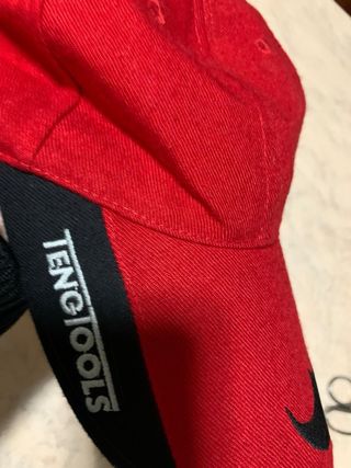 Cappellino da baseball rosso in lana e acrilico 