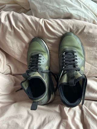Deportivas Nike Hombre Verde y Negro