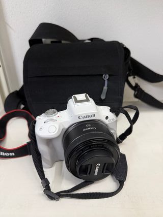 Canon EOS R50 + borsa viaggio