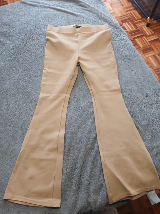 Pantalones campana beige talla XL (M)