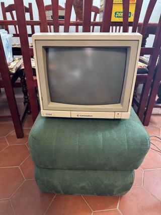 Monitor Commodore 1084 Beige