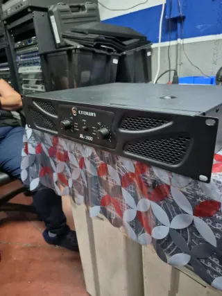 Crown XLi 3500 Amplificador de Potencia