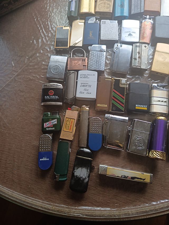 Lote de mecheros variados 65