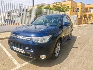 MITSUBISHI Outlander 220 DID 150c Motion 4WD 7 plz