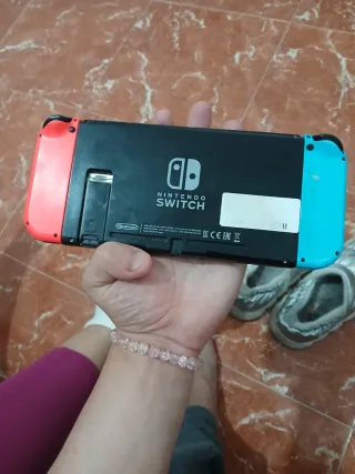 Nintendo Switch Azul y Rojo