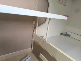 Dormitorio juvenil 2 camas + escritorio y escalera