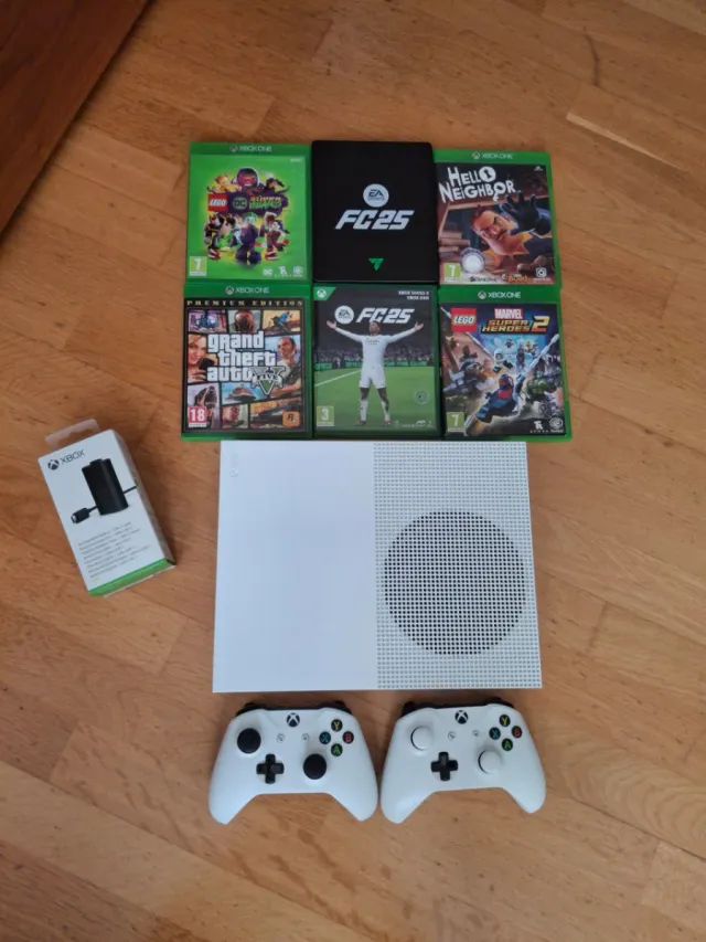 Xbox One S Blanca + 5 Juegos + 2 Mandos
