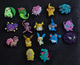 17 Pins para Crocs Pokémon