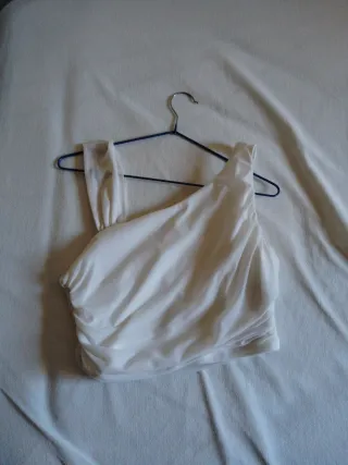 Camiseta tirantes blanca drapeada