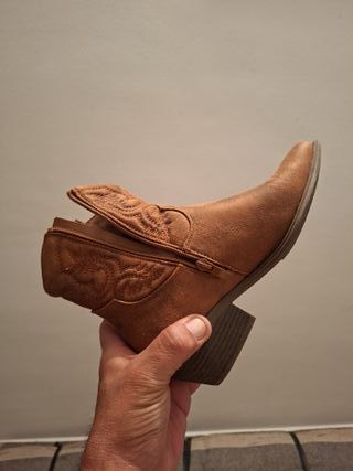 Botines camperos mujer marrones