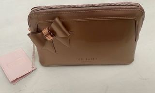 Neceser Ted Baker Bronce cosméticos 