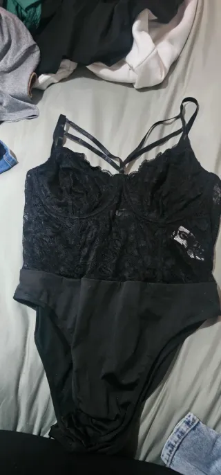 Body de mujer encaje negro