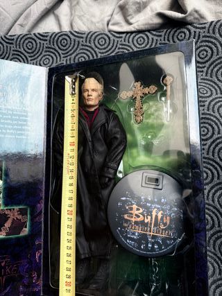Figura Spike. Buffy Sideshow Collectibles