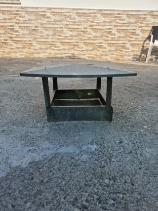 Sombrero chimenea ajustable 380x380 milimetros por