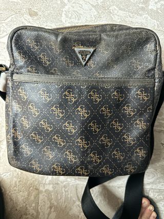 Borsello uomo Guess monogramma marrone nero
