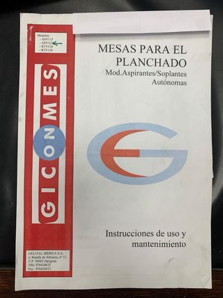 Mesa de planchado profesional con caldera