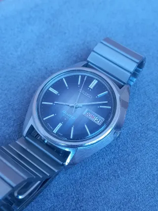 Reloj Seiko 2002 Azul y Plateado