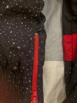 Chaqueta Jordan Negra y Roja