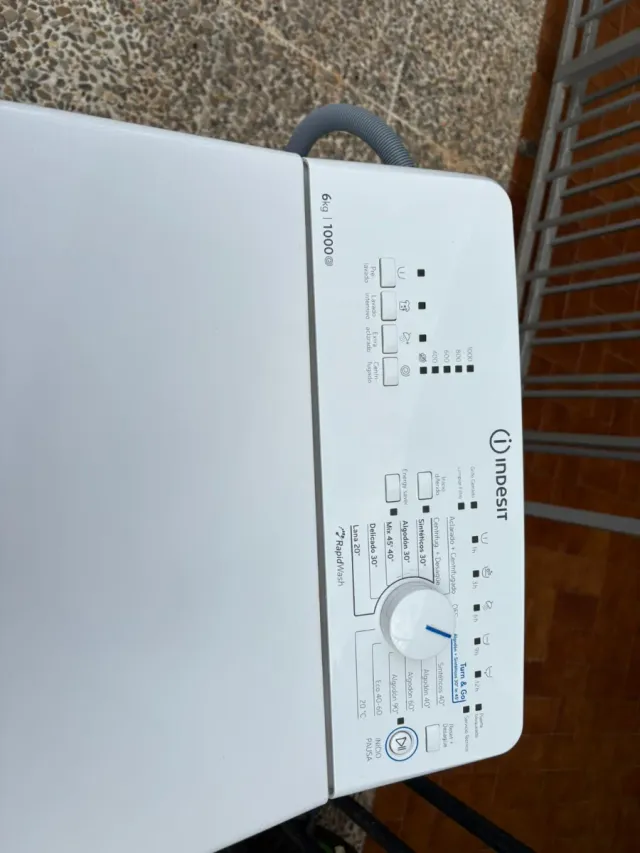 Lavadora Carga Superior Blanca "Indesit"