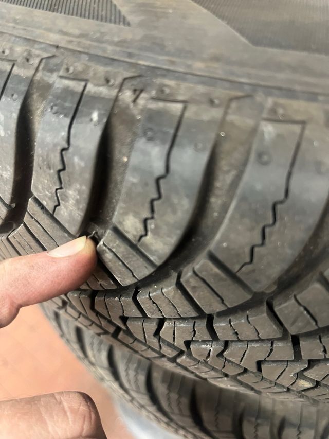 2 Gomme 4 Stagioni 185/65 R15 anno 2024